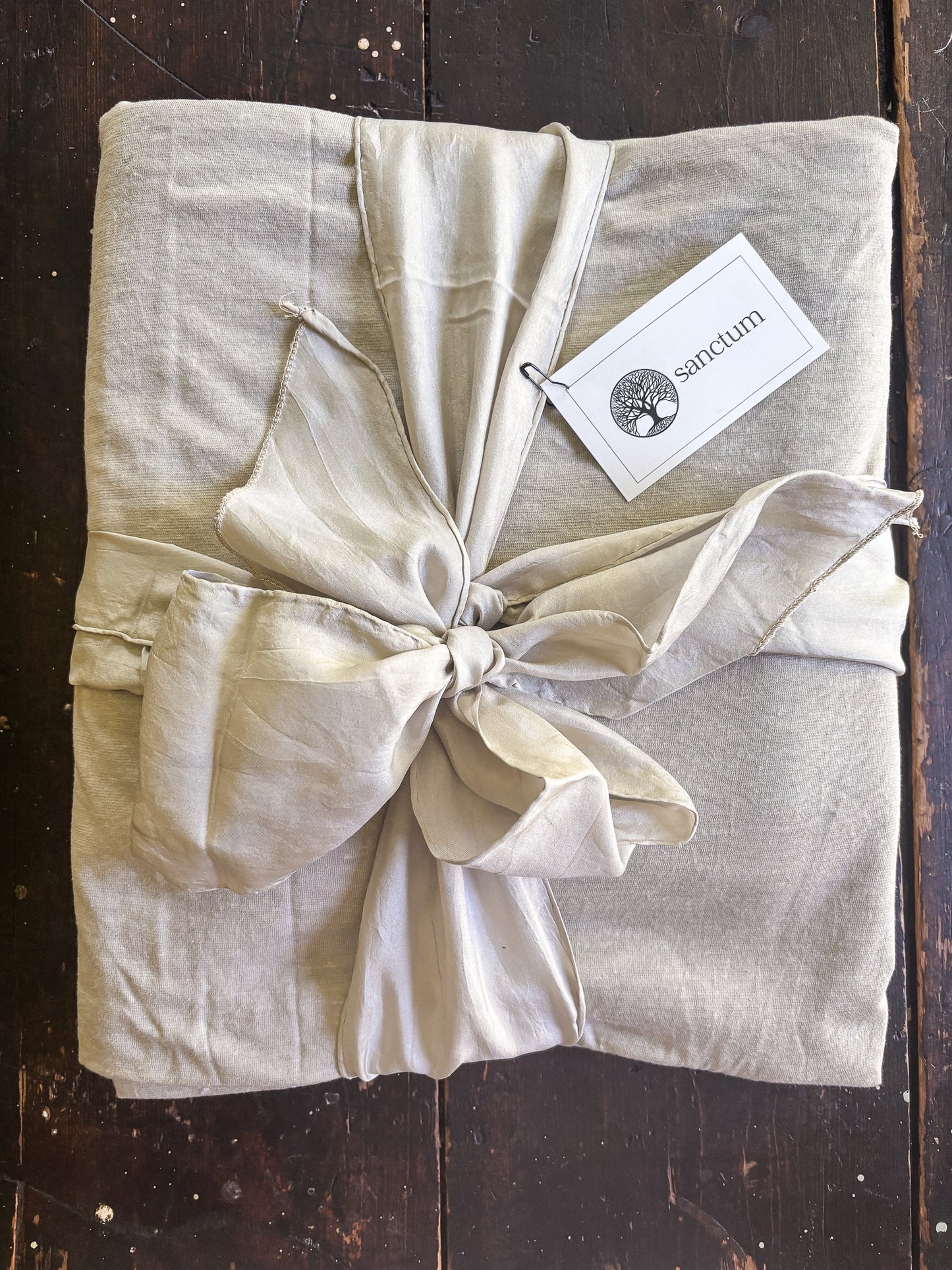 Botanica Collection – Yarrow Leaves Burial Shroud | Sanctum Shrouds