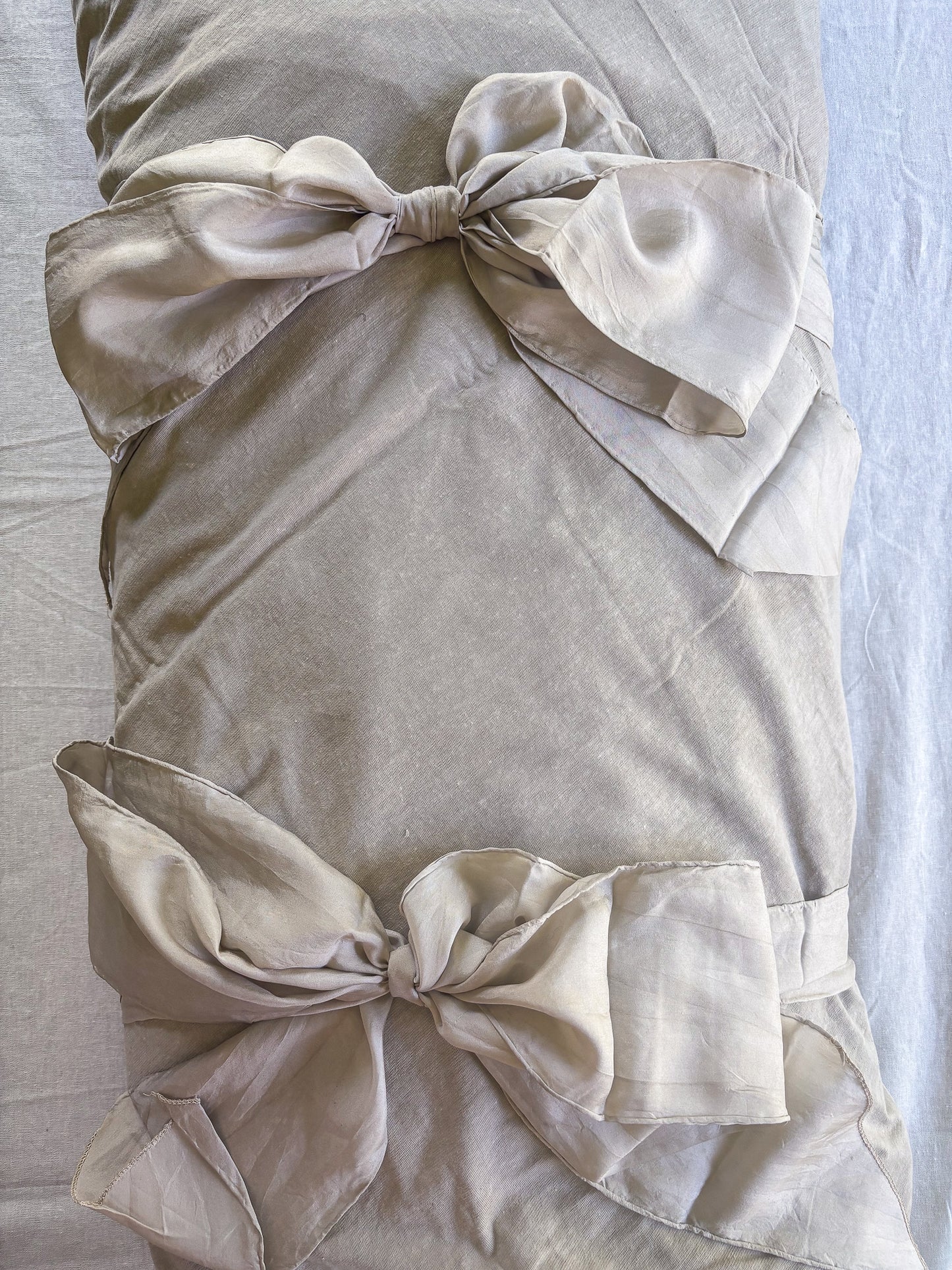 Botanica Collection – Yarrow Leaves Burial Shroud | Sanctum Shrouds