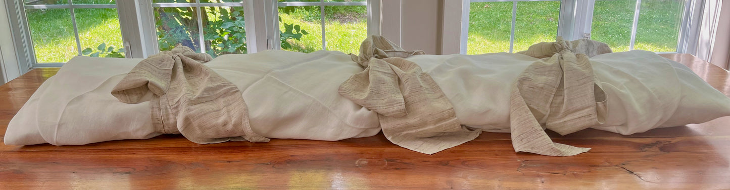 SANCTUM 100% washed linen shroud - Off-white